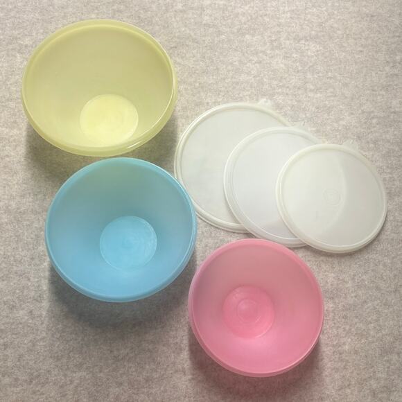 Vintage Tupperware Pastel "Wonderlier" Nesting Bowl Set 3pc w/ Lids #233-235 - Picture 5 of 10